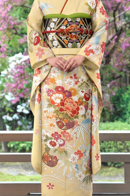 花籠にしだれ草花に波4