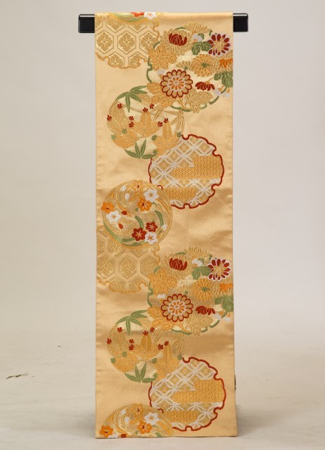 刺繍　しだれ桜に花丸3